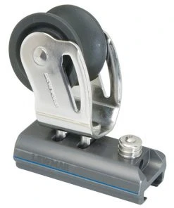 LEWMAR Ocean T-Track Genoa Car with Plunger